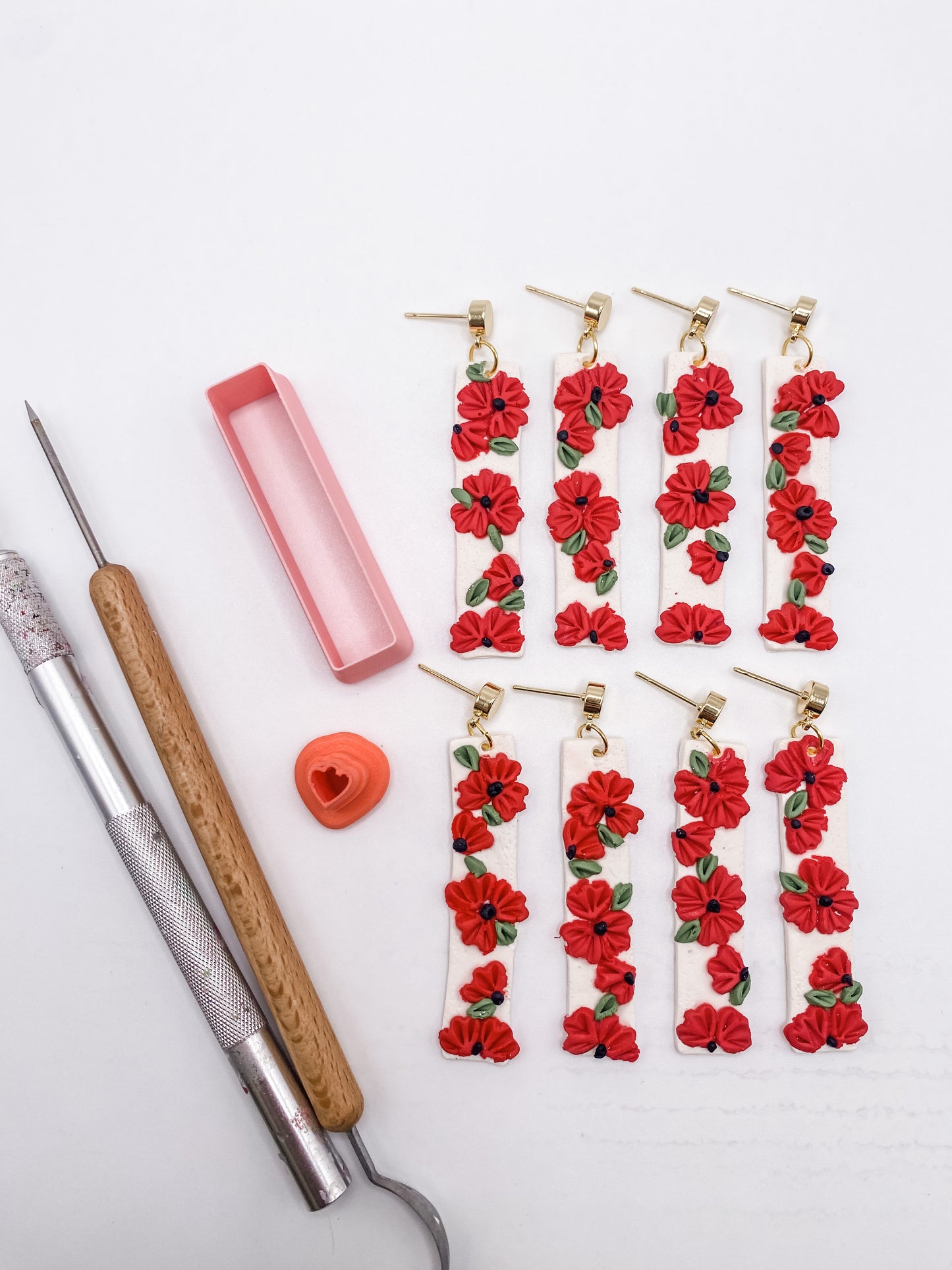 Poppy Dangle