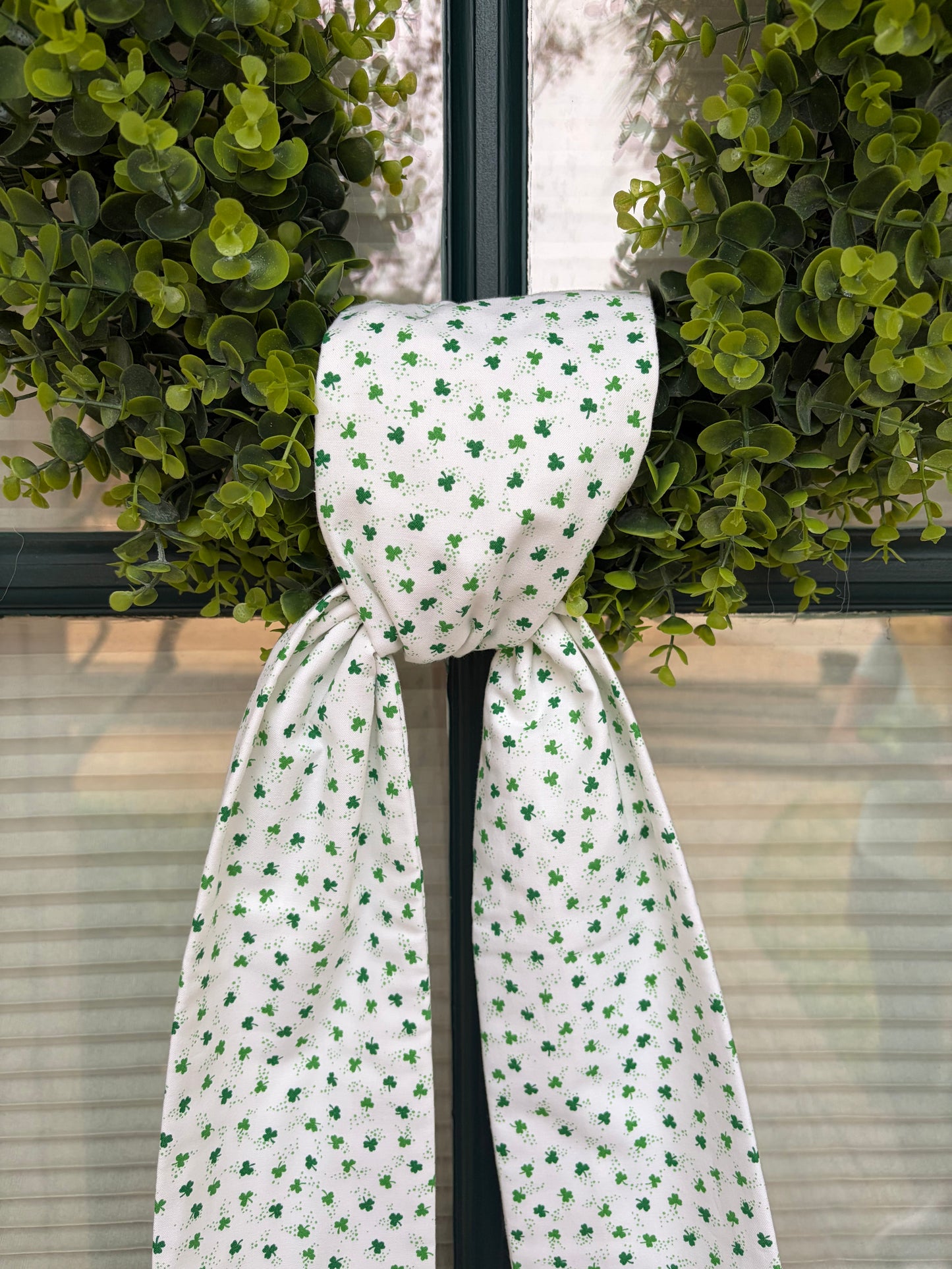 White/Clover Wreath Sash
