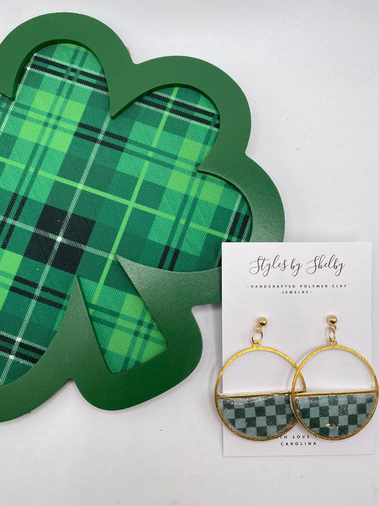 Green Checker Circle
